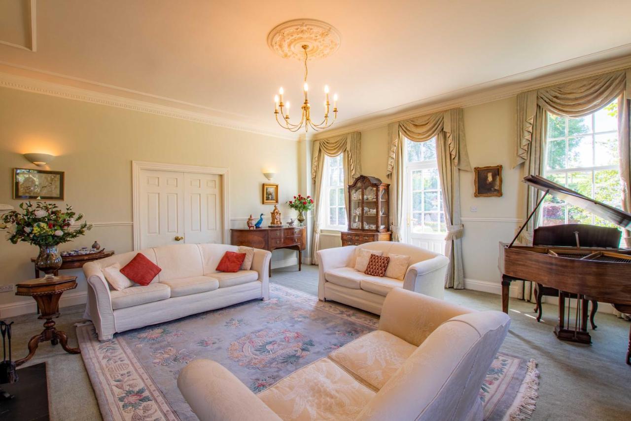 Austons Down Farm B&B Claverdon ภายนอก รูปภาพ