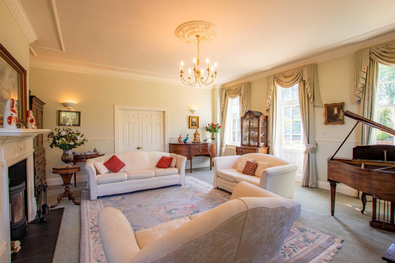 Austons Down Farm B&B Claverdon ภายนอก รูปภาพ